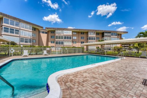 Condominio en venta en Lauderdale Lakes, Florida, 2 dormitorios, 94.85 m2 № 913487 - foto 13