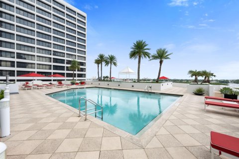 Condominio en venta en West Palm Beach, Florida, 3 dormitorios, 194.26 m2 № 913519 - foto 2