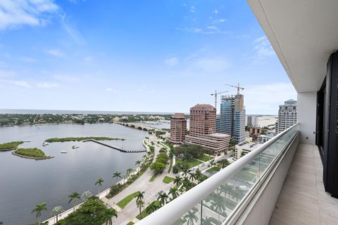 Condominio en venta en West Palm Beach, Florida, 3 dormitorios, 194.26 m2 № 913519 - foto 18