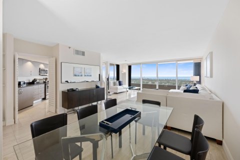 Condominio en venta en West Palm Beach, Florida, 3 dormitorios, 194.26 m2 № 913519 - foto 29