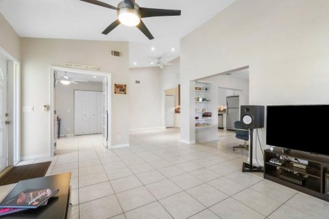 Townhouse in West Palm Beach, Florida 3 bedrooms, 112.97 sq.m. № 1180568 - photo 16