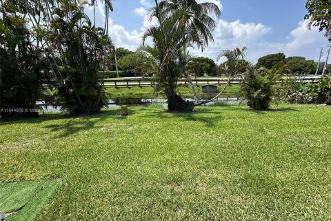 Adosado en venta en Pembroke Pines, Florida, 3 dormitorios, 156.63 m2 № 1329123 - foto 3