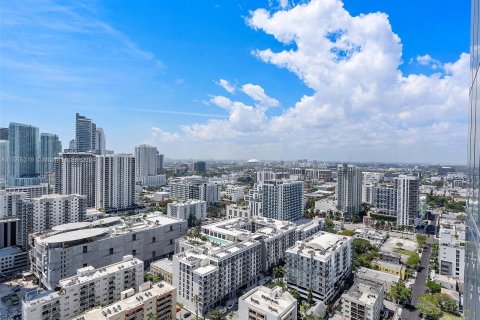 Condo in Miami, Florida, 1 bedroom  № 1103662 - photo 18