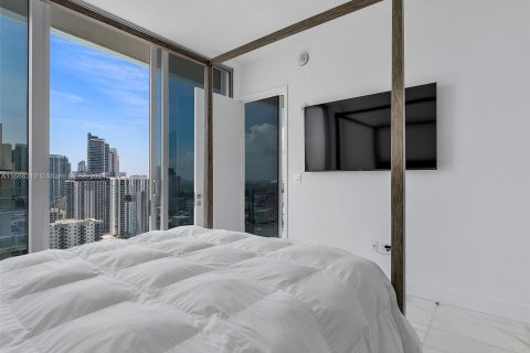 Condo in Miami, Florida, 1 bedroom  № 1103662 - photo 27