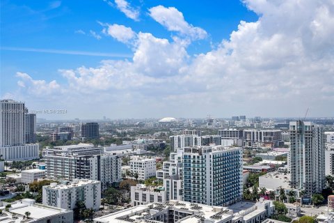 Condo in Miami, Florida, 1 bedroom  № 1103662 - photo 17