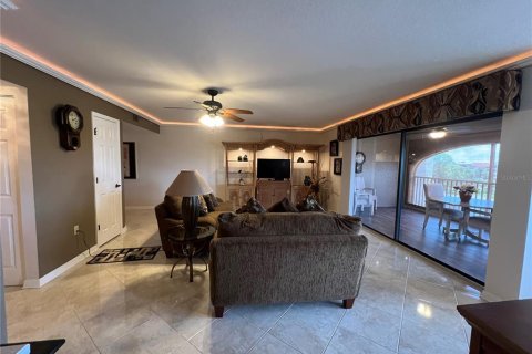 Copropriété à vendre à Punta Gorda, Floride: 2 chambres, 122.63 m2 № 1201960 - photo 5