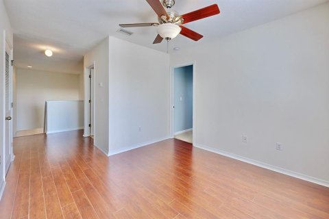 Casa en venta en Wesley Chapel, Florida, 4 dormitorios, 251.77 m2 № 1250927 - foto 17