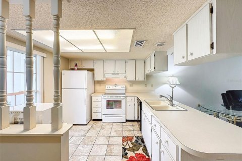 Condo in Hudson, Florida, 2 bedrooms  № 1346260 - photo 5