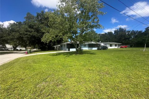 Immobilier commercial à vendre à Bradenton, Floride: 104.52 m2 № 1346295 - photo 1