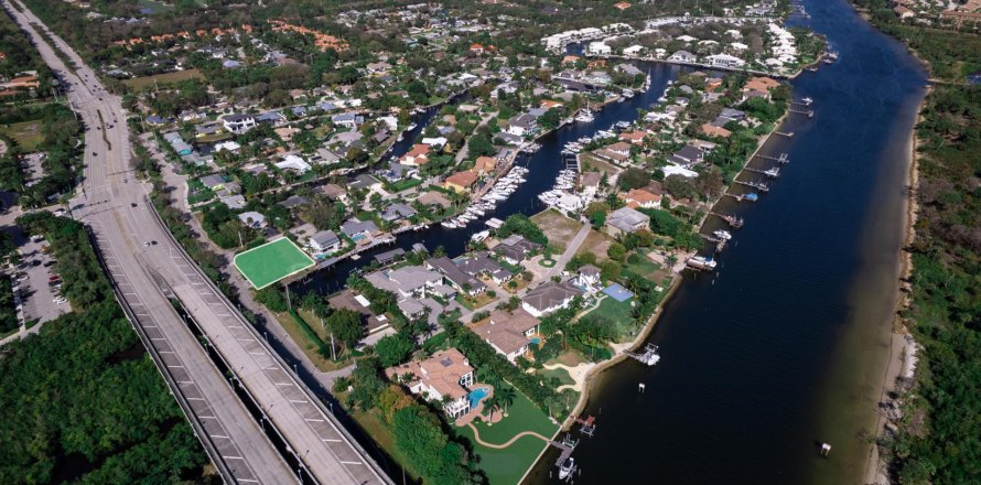 Villa ou maison à Palm Beach Gardens, Floride 5 chambres, 398.92 m2 № 816040