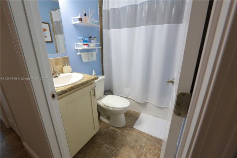 Casa en venta en Key West, Florida, 2 dormitorios, 130.06 m2 № 547497 - foto 24