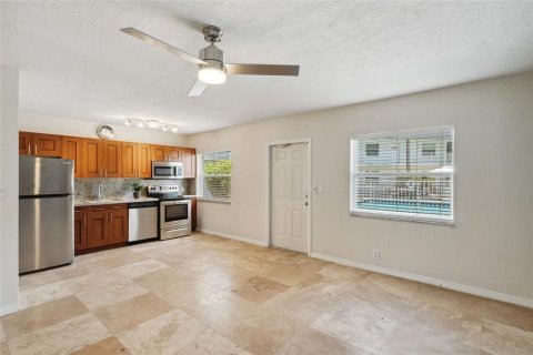 Copropriété à louer à Fort Lauderdale, Floride: 2 chambres, 69.68 m2 № 808417 - photo 10