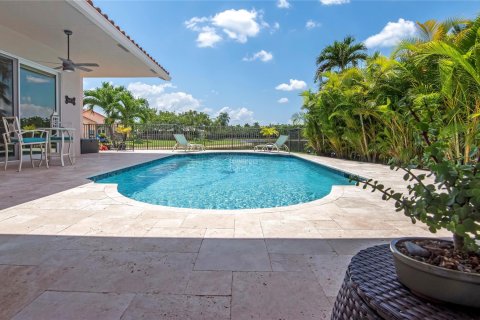 Casa en venta en Weston, Florida, 4 dormitorios, 305.09 m2 № 1231275 - foto 14