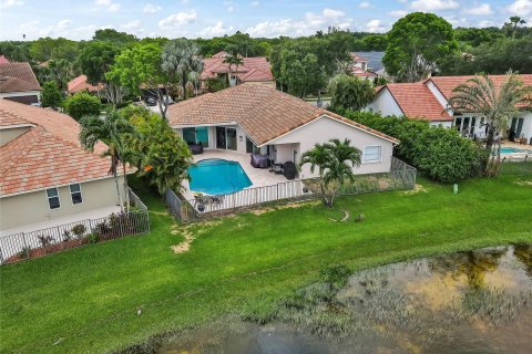 Villa ou maison à vendre à Weston, Floride: 4 chambres, 305.09 m2 № 1231275 - photo 9