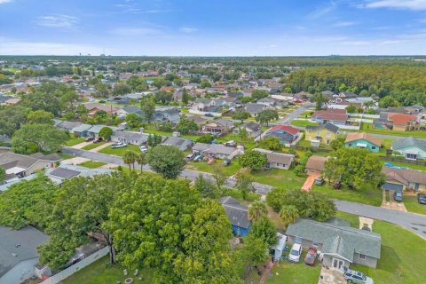 Villa ou maison à vendre à Kissimmee, Floride: 2 chambres, 92.9 m2 № 1344550 - photo 18