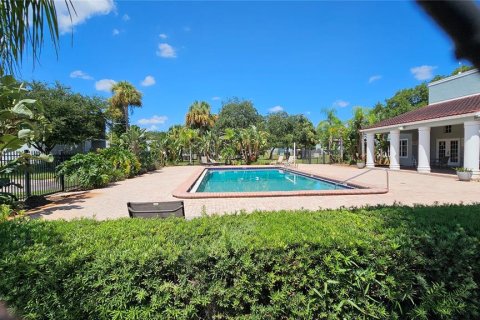 Condo in Tampa, Florida, 1 bedroom  № 1344642 - photo 16