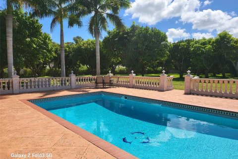 Casa en venta en Cutler Bay, Florida, 4 dormitorios, 158.77 m2 № 1141793 - foto 30