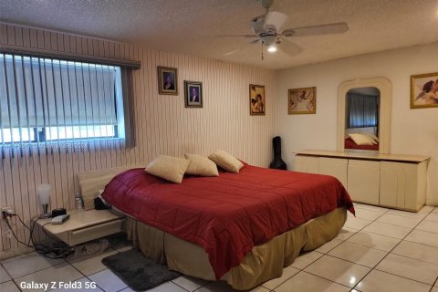 Casa en venta en Cutler Bay, Florida, 4 dormitorios, 158.77 m2 № 1141793 - foto 17
