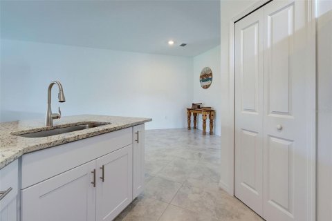 Villa ou maison à vendre à Port Charlotte, Floride: 2 chambres, 144.37 m2 № 1373144 - photo 27