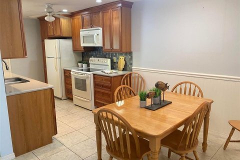 Condo in Punta Gorda, Florida, 2 bedrooms  № 1149638 - photo 8