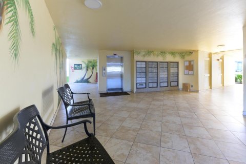 Condo in North Palm Beach, Florida, 2 bedrooms  № 1163234 - photo 5