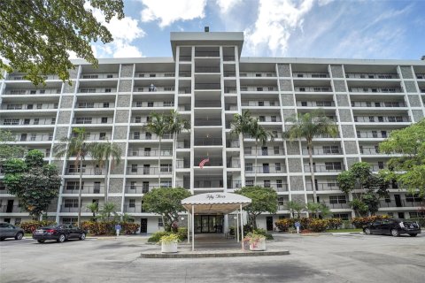 Condominio en venta en Pompano Beach, Florida, 2 dormitorios, 117.06 m2 № 1168816 - foto 25