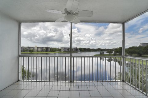 Copropriété à vendre à Pompano Beach, Floride: 2 chambres, 117.06 m2 № 1168816 - photo 6