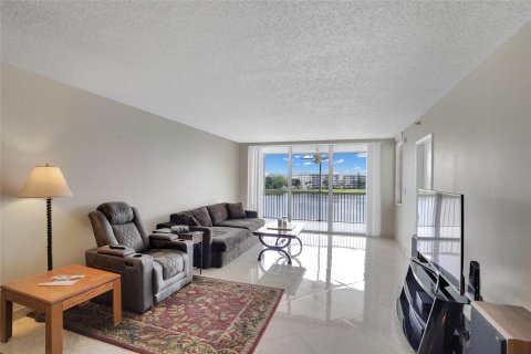 Copropriété à vendre à Pompano Beach, Floride: 2 chambres, 117.06 m2 № 1168816 - photo 16