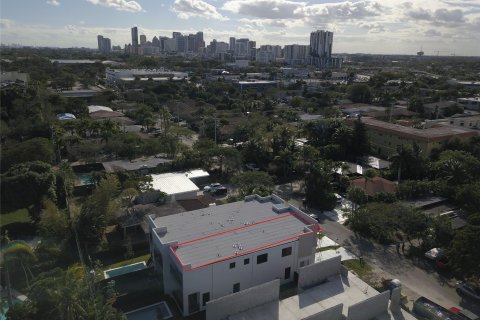 Touwnhouse à vendre à Fort Lauderdale, Floride: 4 chambres, 204.38 m2 № 913510 - photo 21