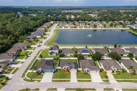 Villa ou maison à vendre à Kissimmee, Floride: 3 chambres, 183.02 m2 № 1252831 - photo 24