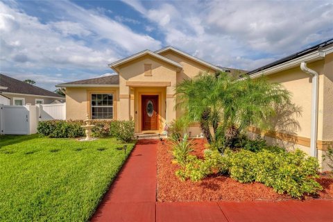 House in Kissimmee, Florida 3 bedrooms, 183.02 sq.m. № 1252831 - photo 2