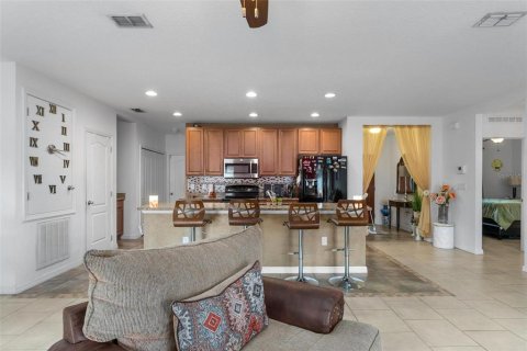 Villa ou maison à vendre à Kissimmee, Floride: 3 chambres, 183.02 m2 № 1252831 - photo 6