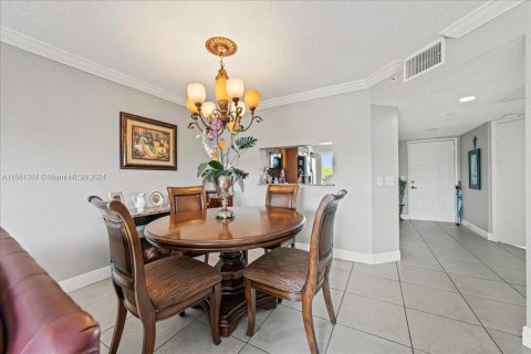 Copropriété à vendre à Pembroke Pines, Floride: 2 chambres, 112.13 m2 № 1160171 - photo 17