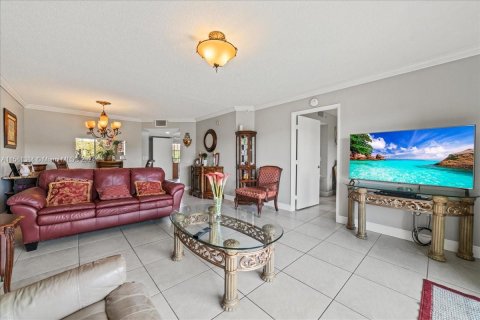 Copropriété à vendre à Pembroke Pines, Floride: 2 chambres, 112.13 m2 № 1160171 - photo 12