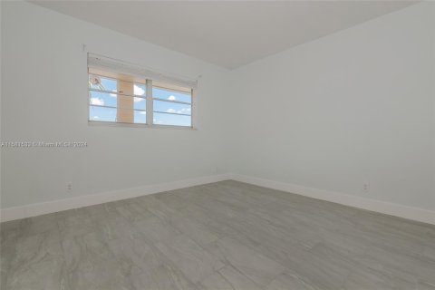 Copropriété à vendre à Sunrise, Floride: 2 chambres, 99.78 m2 № 1160256 - photo 22