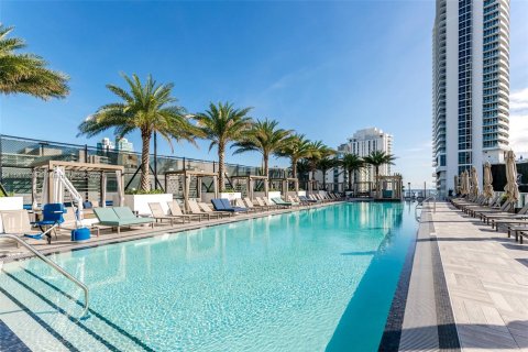 Copropriété à vendre à Hollywood, Floride: 2 chambres, 109.62 m2 № 1176286 - photo 28