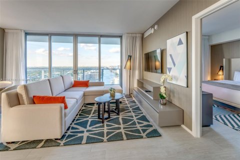 Copropriété à vendre à Hollywood, Floride: 2 chambres, 109.62 m2 № 1176286 - photo 2