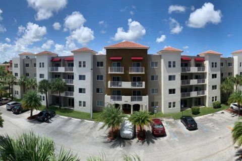 Condominio en venta en Cutler Bay, Florida, 2 dormitorios, 75.16 m2 № 1394725 - foto 10