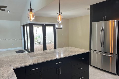 Casa en venta en Miami, Florida, 3 dormitorios, 129.69 m2 № 1394724 - foto 9