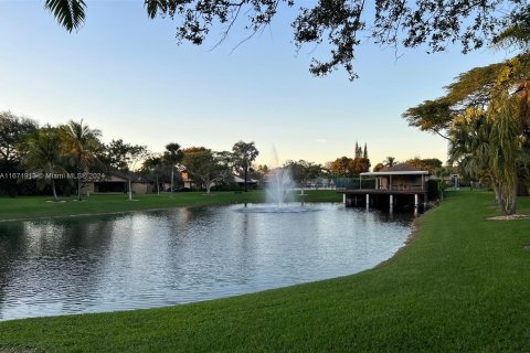 Villa ou maison à vendre à Miami, Floride: 3 chambres, 129.69 m2 № 1394724 - photo 3