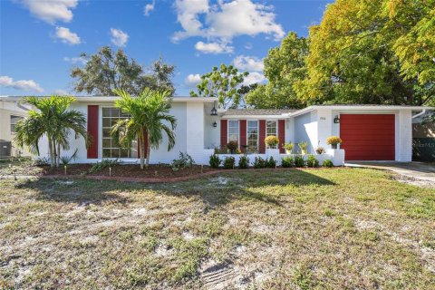 Casa en venta en Port Richey, Florida, 2 dormitorios, 129.51 m2 № 1414356 - foto 1