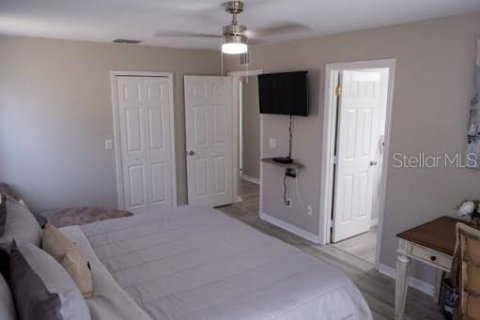 Townhouse in Davenport, Florida 4 bedrooms, 172.43 sq.m. № 1298254 - photo 14