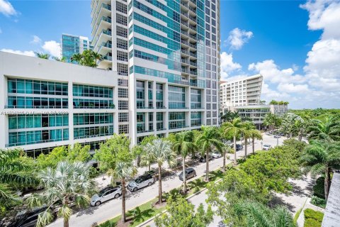 Condominio en alquiler en Miami, Florida, 1 dormitorio, 63.55 m2 № 912911 - foto 16