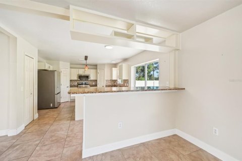 Casa en venta en North Port, Florida, 3 dormitorios, 208.84 m2 № 1382275 - foto 3