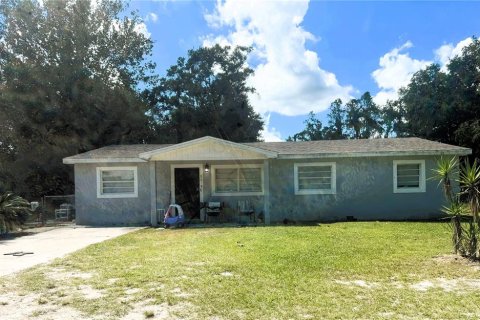 House in Lakeland, Florida 3 bedrooms, 130.06 sq.m. № 1382276 - photo 1