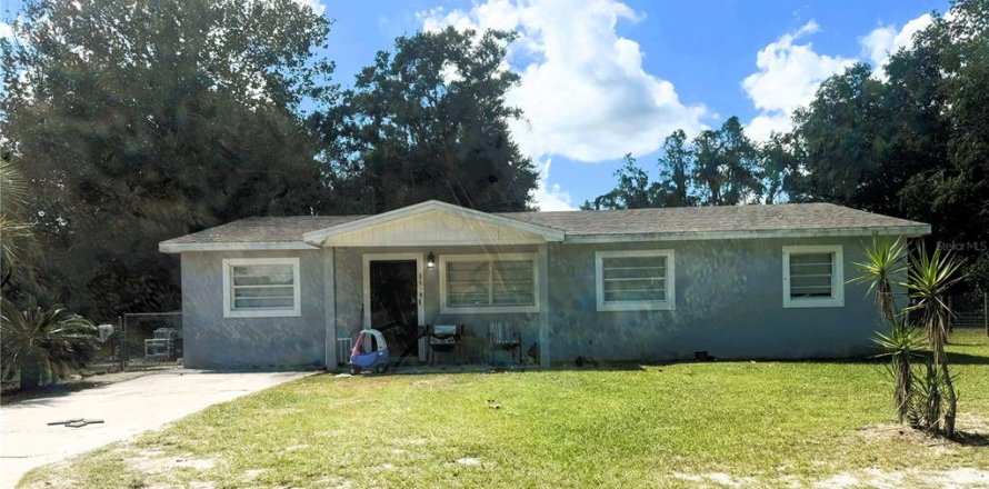 House in Lakeland, Florida 3 bedrooms, 130.06 sq.m. № 1382276