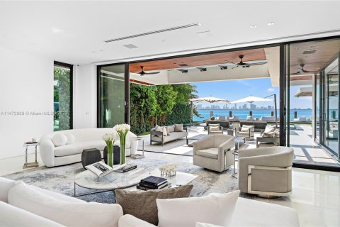Villa ou maison à vendre à Miami Beach, Floride: 7 chambres, 721.57 m2 № 784607 - photo 21