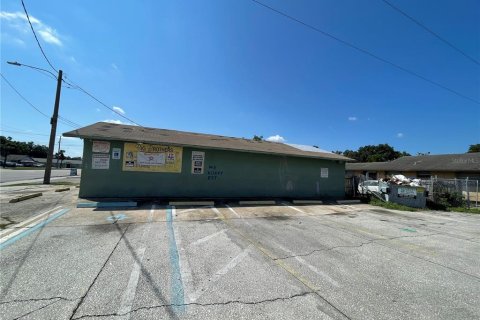 Commercial property in Orlando, Florida 246.66 sq.m. № 1378441 - photo 1