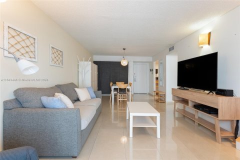 Copropriété à louer à Miami Beach, Floride: 2 chambres, 81.2 m2 № 1345157 - photo 15