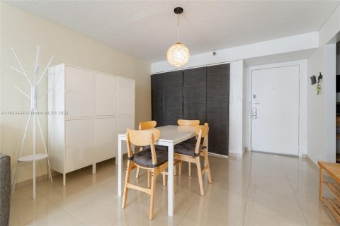 Copropriété à louer à Miami Beach, Floride: 2 chambres, 81.2 m2 № 1345157 - photo 14